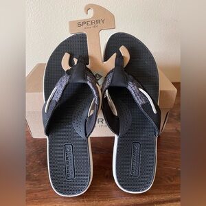 New women’s Sperry parrotfish flip-flop size 10